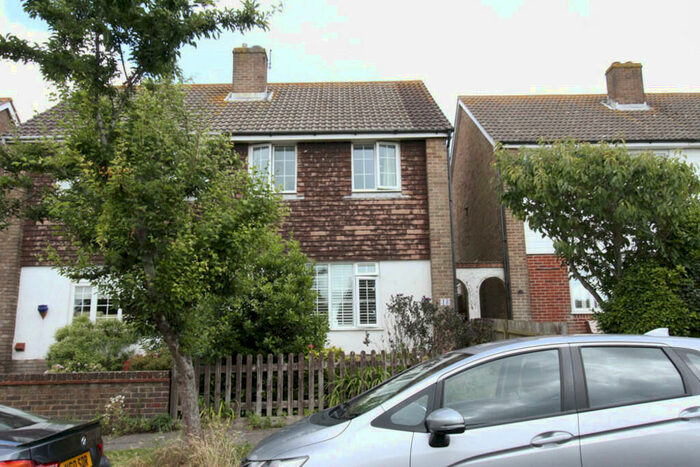3 Bedroom End Of Terrace House For Sale In Batemans Road, Brighton, BN2