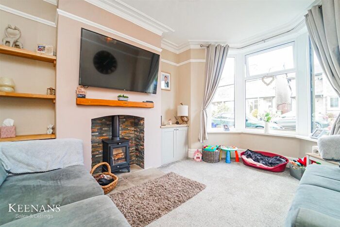 3 Bedroom Terraced House For Sale In Gisburn Road, Barnoldswick, BB18