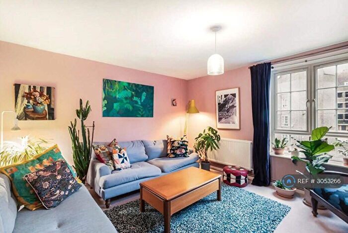 2 Bedroom Flat To Rent In Bramham House, London, SE22
