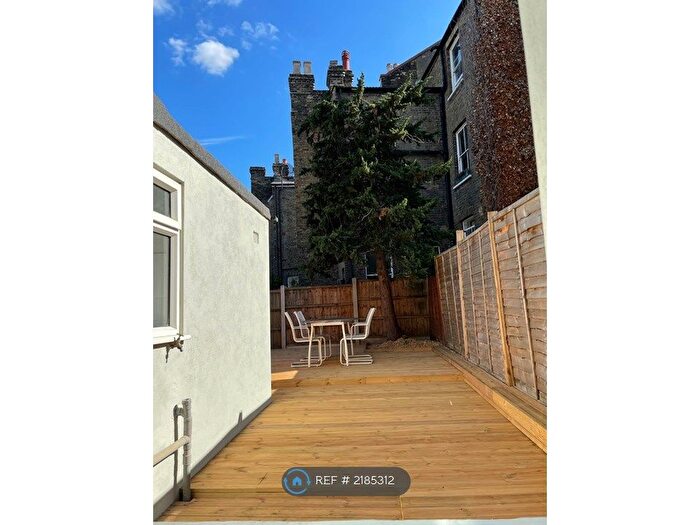 1 Bedroom Flat To Rent In Millfields Road, London, E5