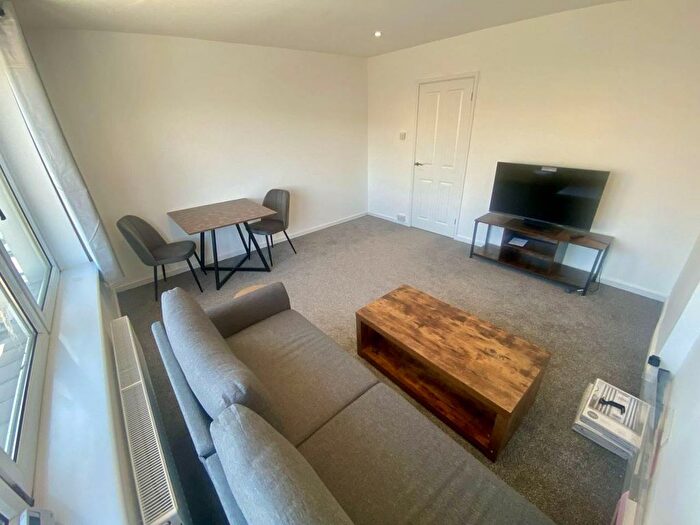 2 Bedroom Flat To Rent In New Street, City Centre, Swansea, SA1
