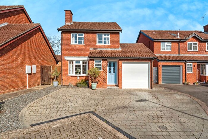 3 Bedroom Detached House For Sale In Kingswood, Marchwood, Southampton, Hampshire, SO40
