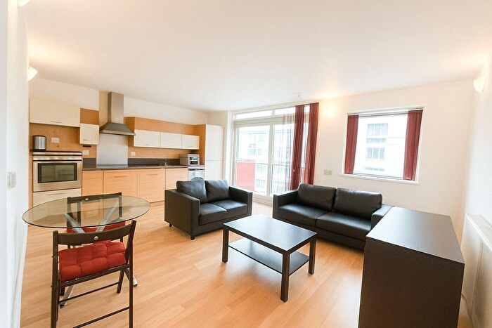 2 Bedroom Flat To Rent In Holly Court, Greenwich Millennium Village, North Greenwich, SE10