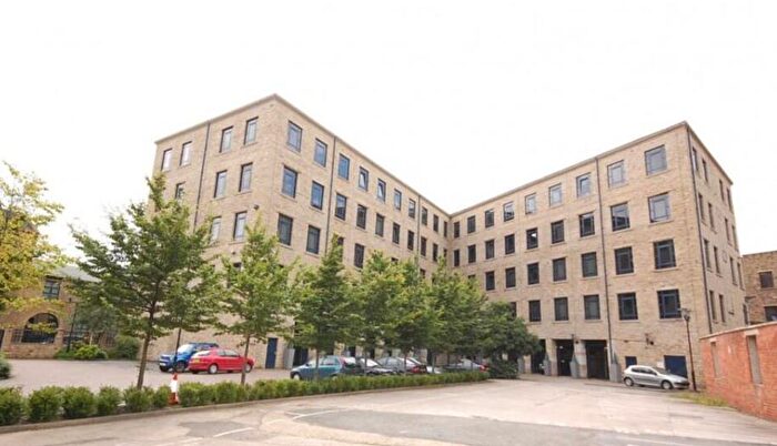 1 Bedroom Apartment To Rent In Firth Street, Huddersfield, HD1