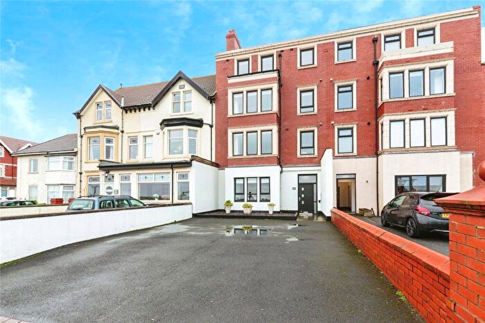 2 Bedroom Flat For Sale In Queens Promenade, Bispham, Blackpool, Lancashire, FY2