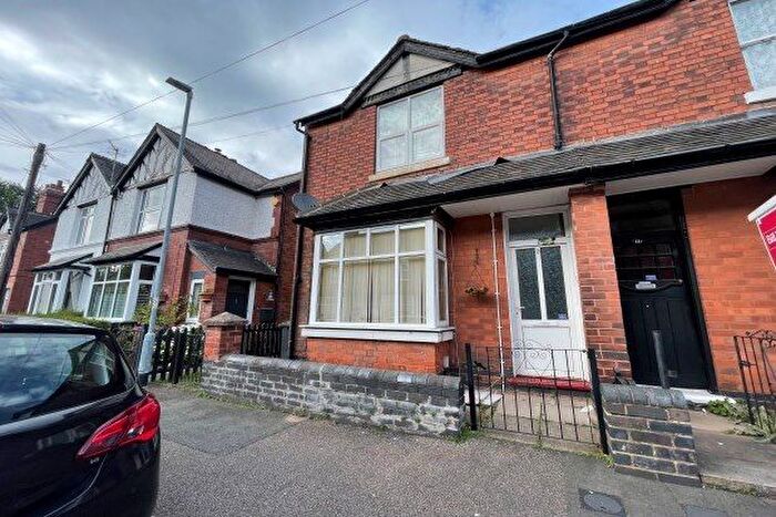3 Bedroom Semi-Detached House To Rent In Ivanhoe Road, Lichfield, WS14