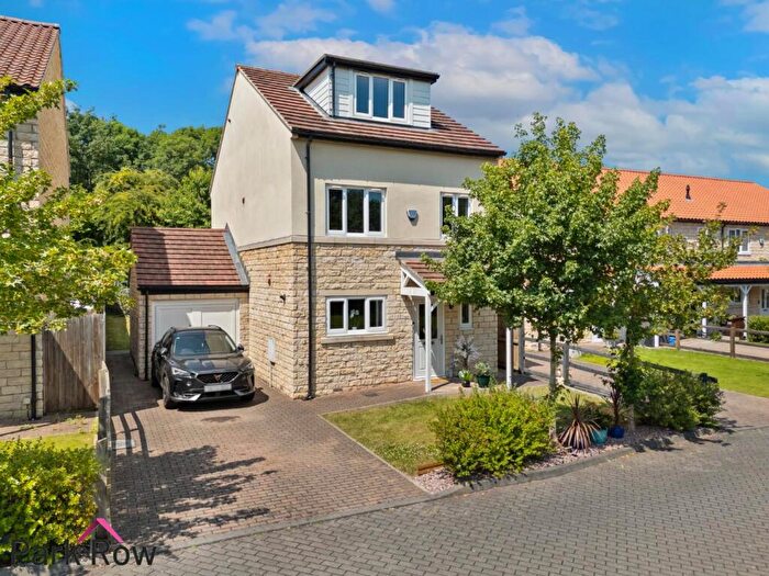 4 Bedroom Detached House For Sale In Abbeystone Gardens, Monk Fryston, Leeds, LS25