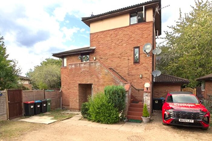 2 Bedroom Maisonette To Rent In Century Avenue, Oldbrook, Milton Keynes, MK6