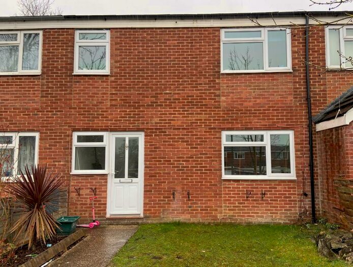 3 Bedroom Terraced House To Rent In Culver Road, Basingstoke, Hampshire, RG21