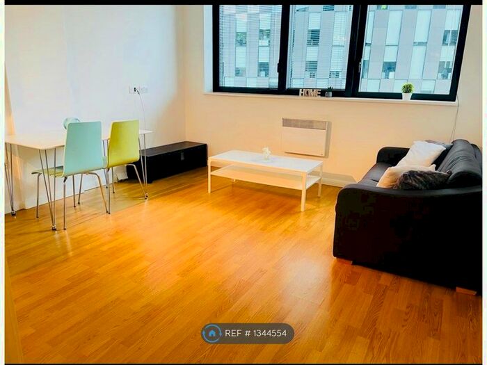 1 Bedroom Flat To Rent In Mann Island, Liverpool, L3