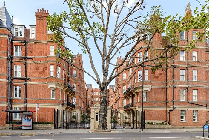 4 Bedroom Flat For Sale In Royal Hospital Road, Chelsea, London, SW3