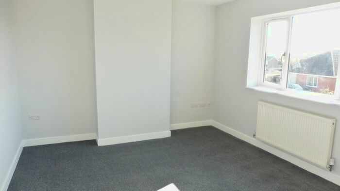 2 Bedroom Detached Bungalow To Rent In Church Street, Bolton Upon Dearne, S63