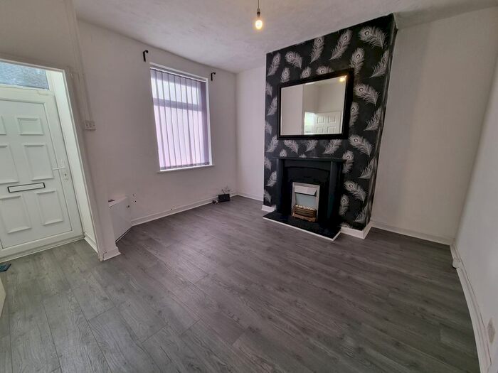 2 Bedroom Terraced House To Rent In Wellington Street, Ashton-Under-Lyne, OL6