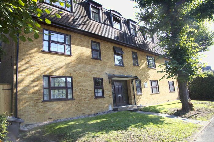 Studio To Rent In Coombe Lane, London, SW20