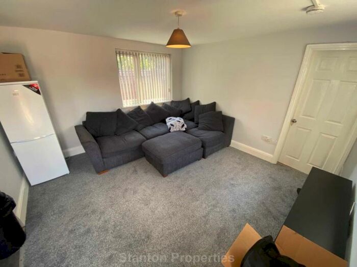 6 Bedroom Semi-Detached House To Rent In &# Pppw Including Bills, Arnfield Road, Withington, M20