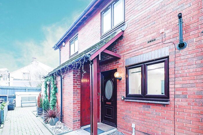 2 Bedroom Terraced House To Rent In St Pauls Court, Water Orton, B46