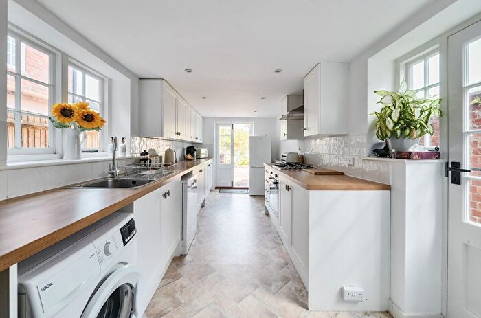 2 Bedroom Cottage For Sale In Church Road, Westbourne, PO10