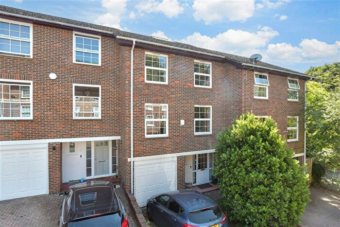 3 Bedroom Terraced House For Sale In Ardshiel Drive, Redhill, Surrey, RH1