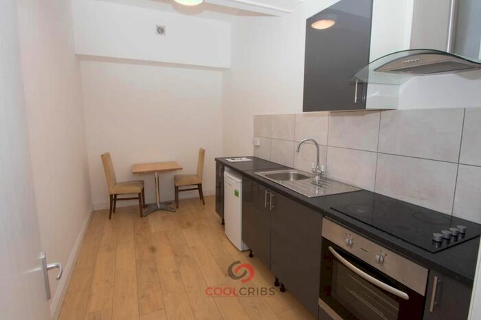 Studio To Rent In Kember Street, London, N1