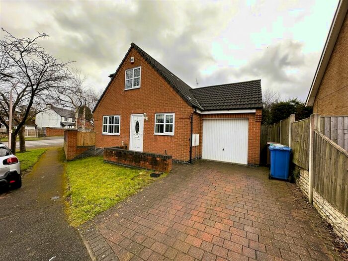 3 Bedroom Detached House To Rent In Vale Close, Mansfield, NG18