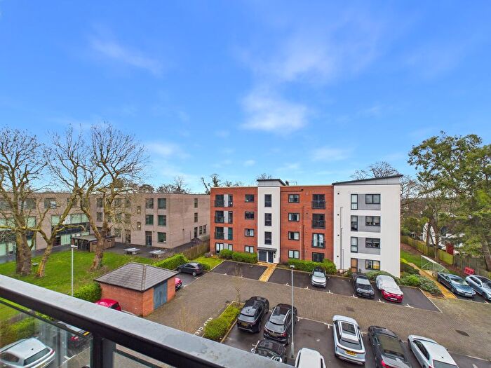 1 Bedroom Flat For Sale In Elvian Close, Reading, RG30