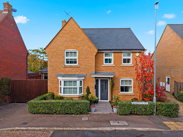 4 Bedroom Detached House For Sale In Champneys Way, Little Canfield, Dunmow, Essex, CM6