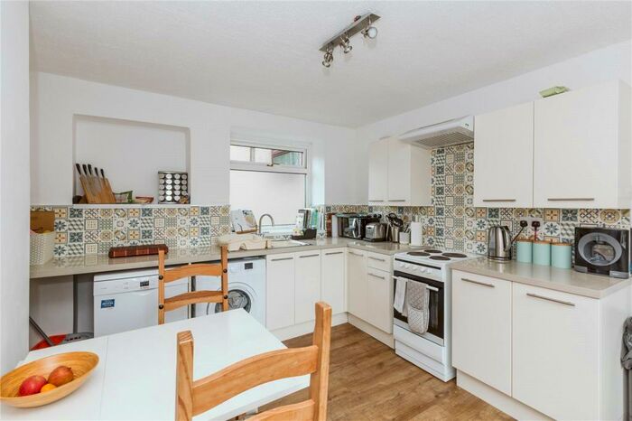 2 Bedroom Semi-Detached House To Rent In Waters Road, Kingswood, Bristol, BS15