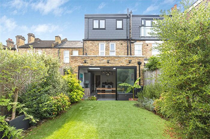 4 Bedroom Terraced House For Sale In Alston Road, London, SW17
