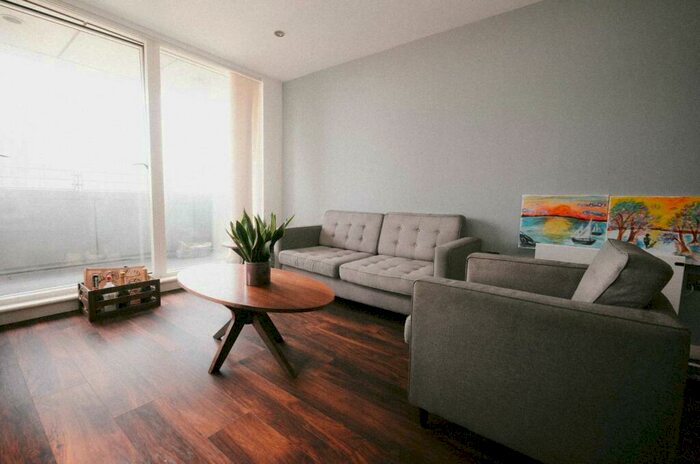 2 Bedroom Flat To Rent In Regent Road, Manchester, Greater Manchester, M3