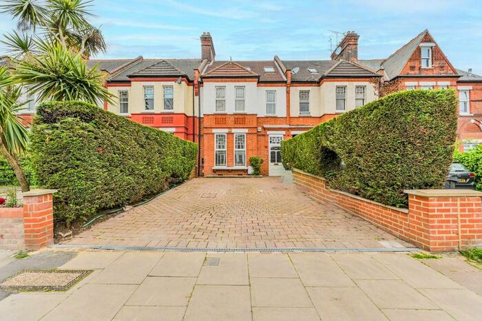 5 Bedroom Terraced House To Rent In Palmerston Road, London, Qs, Bowes Park, London, N22