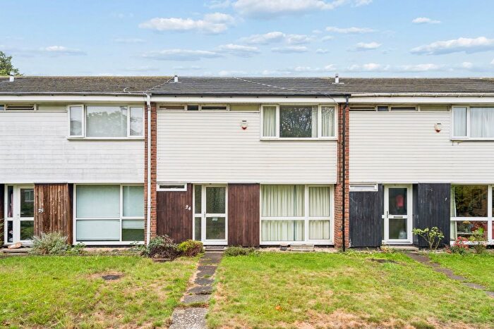 3 Bedroom Detached House For Sale In Lingfield Close, Northwood, HA6