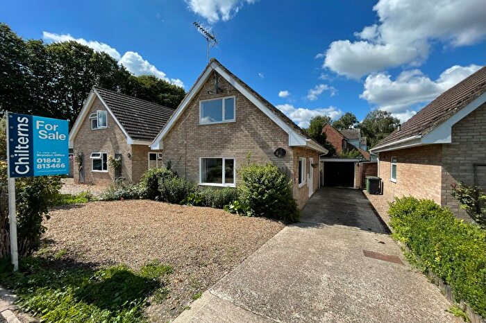 2 Bedroom Chalet For Sale In Moat Side, Feltwell, Thetford, IP26