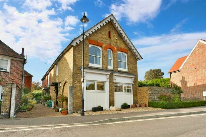 3 Bedroom Semi-Detached House For Sale In Chequers Hill, Doddington, Sittingbourne, Kent ME9