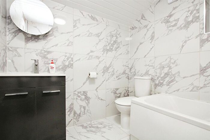 2 Bedroom Property To Rent In Westminster Road, London, N9