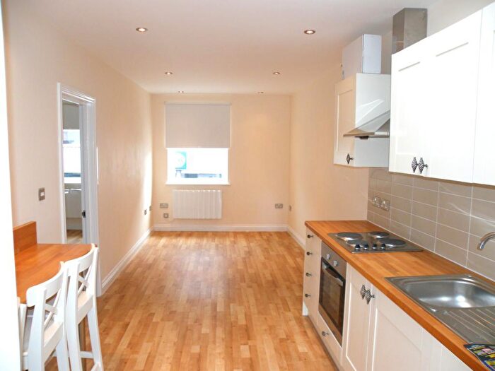 1 Bedroom Apartment To Rent In High Street, Beckenham, BR3
