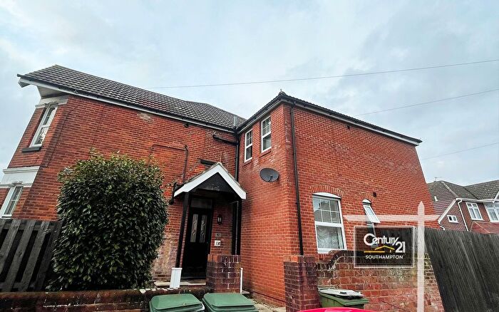 2 Bedroom Flat To Rent In |Ref: |, St. James Park Road, Southampton, SO15