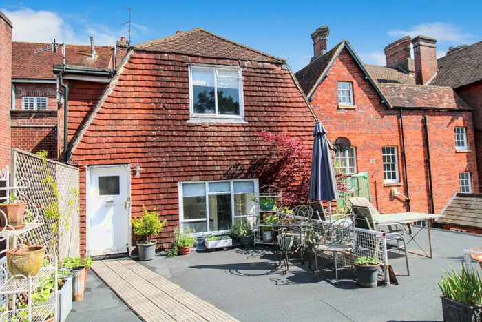 Studio To Rent In High Street, Marlborough, SN8