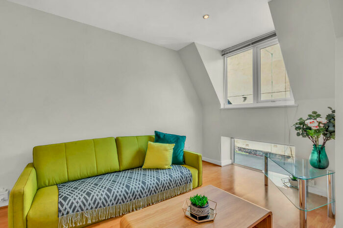 1 Bedroom House To Rent In Cliff Road - Design House, Leeds, LS6