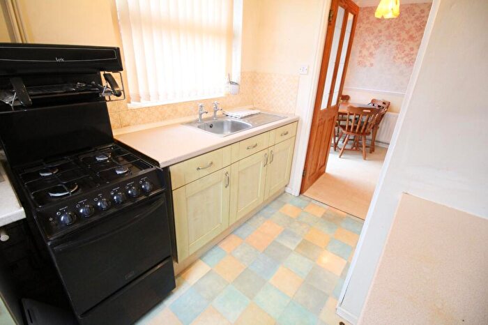 2 Bedroom Bungalow For Sale In Tresillian Road, Exhall, Coventry, Warwickshire, CV7
