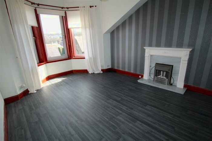 2 Bedroom Flat To Rent In John Street, Gourock, PA19