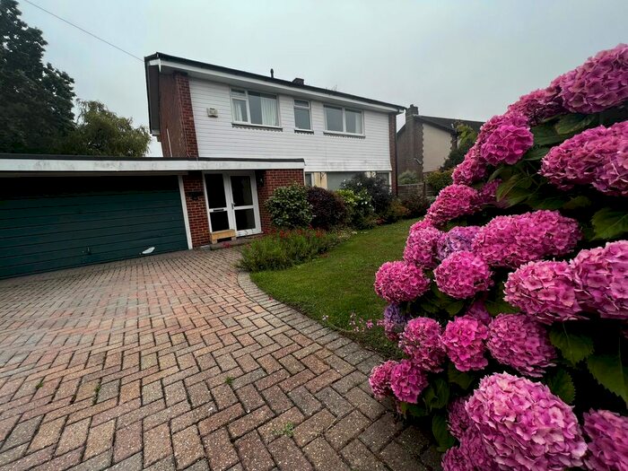 4 Bedroom Detached House To Rent In Peak Drive, Fareham, PO14