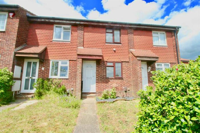 2 Bedroom House To Rent In Lynchet Close, Brighton, BN1