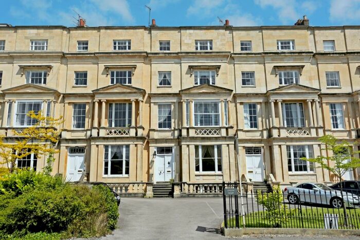 5 Bedroom Terraced House To Rent In Lansdown Terrace Cheltenham, GL50