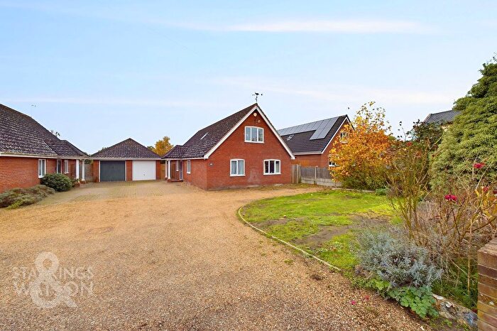 5 Bedroom Chalet For Sale In Station Road, Ditchingham, Bungay, NR35