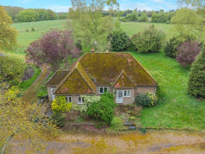 3 Bedroom Detached House For Sale In Hammonds Lane, Sandridge, St. Albans, Hertfordshire, AL4