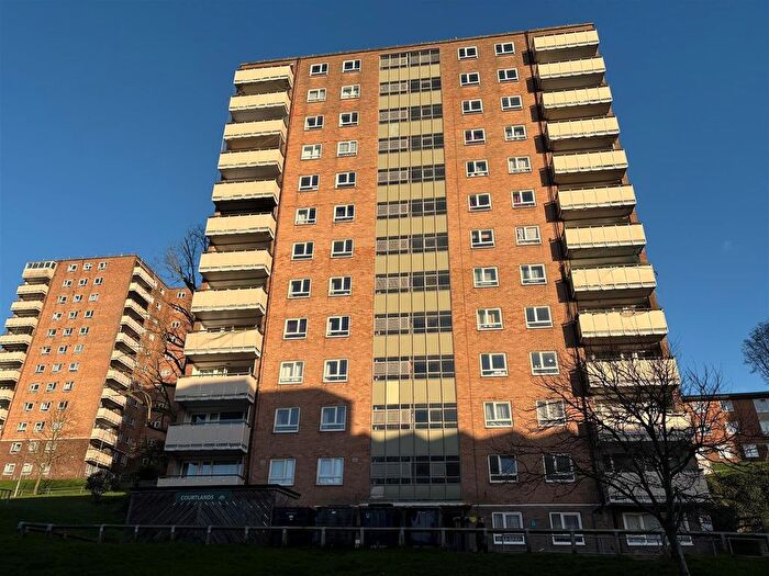 Property To Rent In Ashton Rise, Brighton, BN2