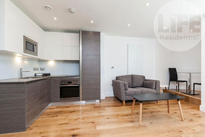 Flat To Rent In Molesworth Street, Lewisham, SE13