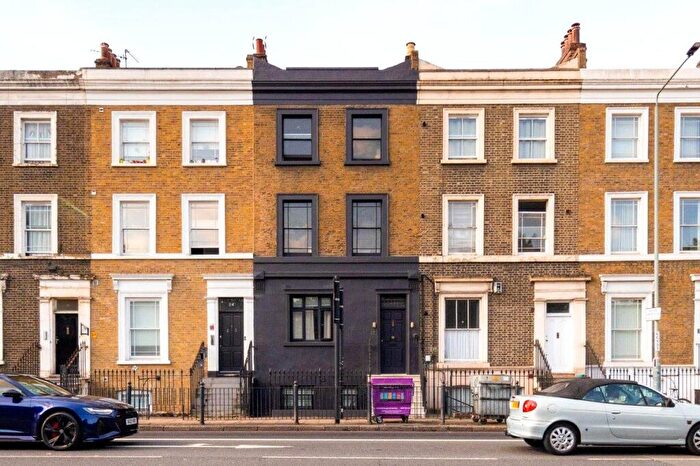 2 Bedroom Flat To Rent In East India Dock Road, Poplar, London, E14