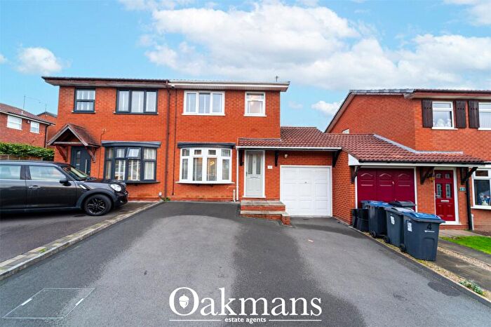 3 Bedroom Semi Detached House For Sale In Mortimers Close, Birmingham, West Midlands, B14