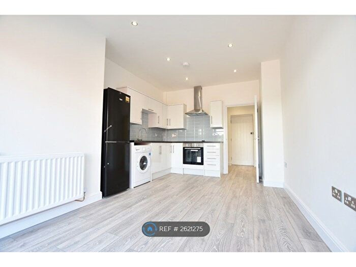 1 Bedroom Flat To Rent In Farley Hill, Luton, LU1
